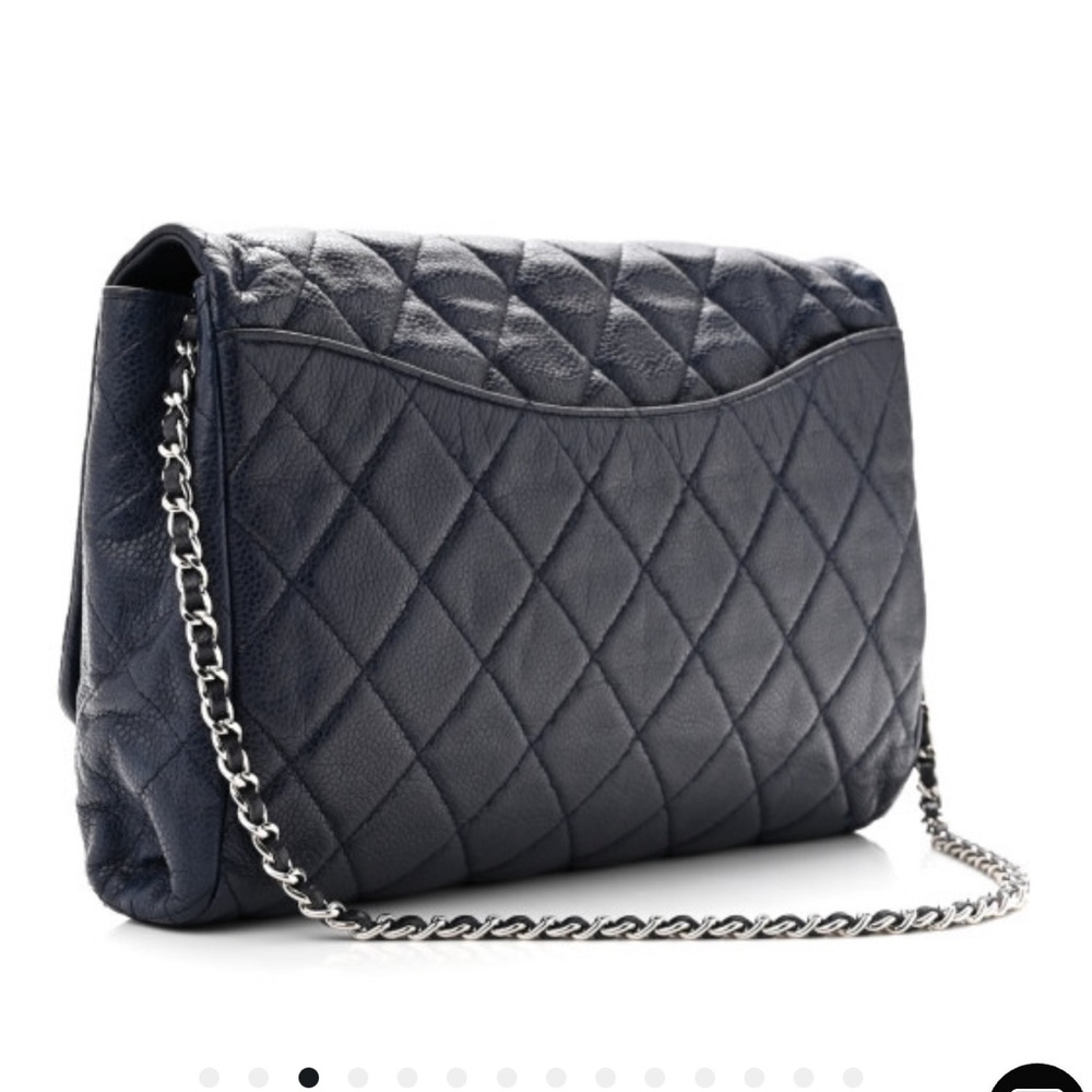 Chanel Caviar Clutch with chain - Picture 10 of 14